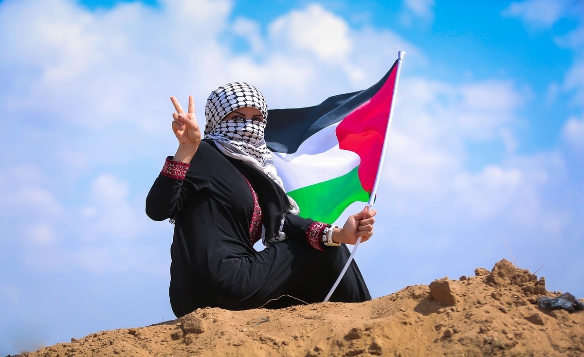 خبراء إسرائيليون يطالبون بفتح حوار مع حماس لحل مشكلة غزة