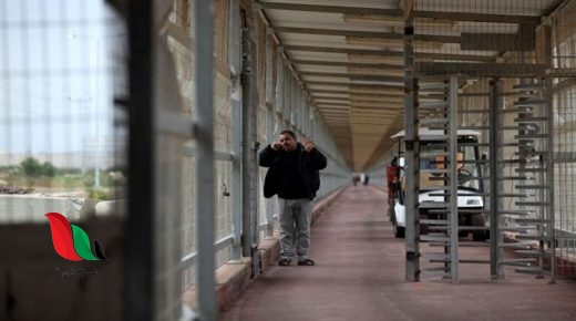 الاحتلال يعتقل تاجرًا فلسطينيًا على حدود غزة