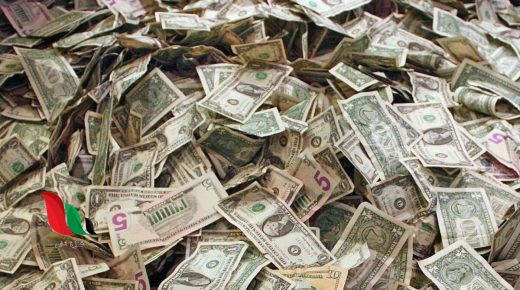 على الهواء مباشرة.. بطاقة يانصيب تجبر صحفية على الاستقالة فكانت المفاجأة