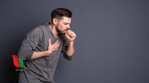 لماذا يؤلم أسفل ظهري عندما أسعل؟