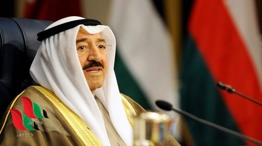 تركي الحمد يعلن وفاة أمير الكويت صباح الأحمد في واشنطن