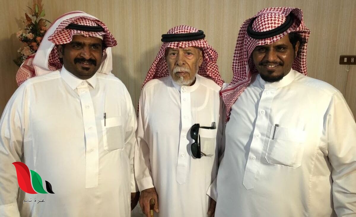 شاهد: صورة الشاعر مستور العصيمي بالمستشفى تثير غضب محبيه