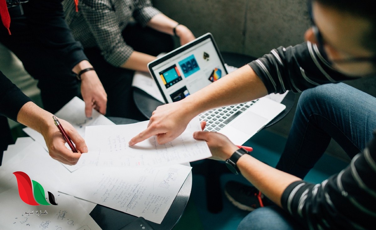 مقابلة قصيرة بين شخصين عن التقنية سؤال وجواب