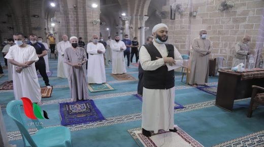 فتح مساجد قطاع غزة أمام المصلين رغم كورونا