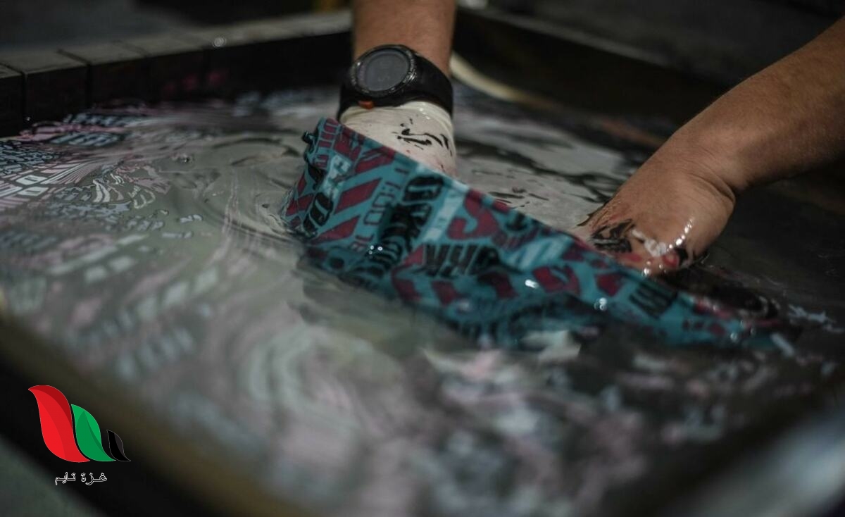 الطباعة المائية.. طريقة شباب غزة لمحاربة البطالة والفقر