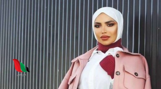 صور .. زوري اشكناني بدون حجاب ترتدي بكيني