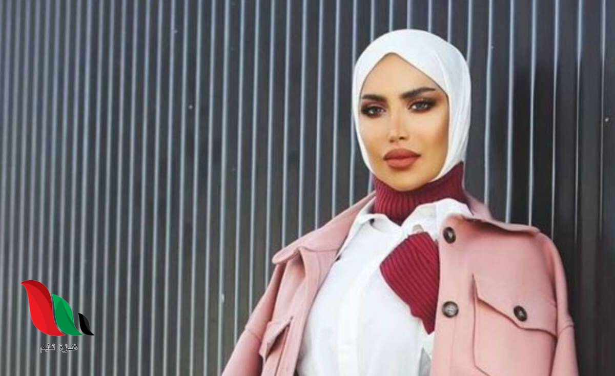 صور .. زوري اشكناني بدون حجاب ترتدي بكيني