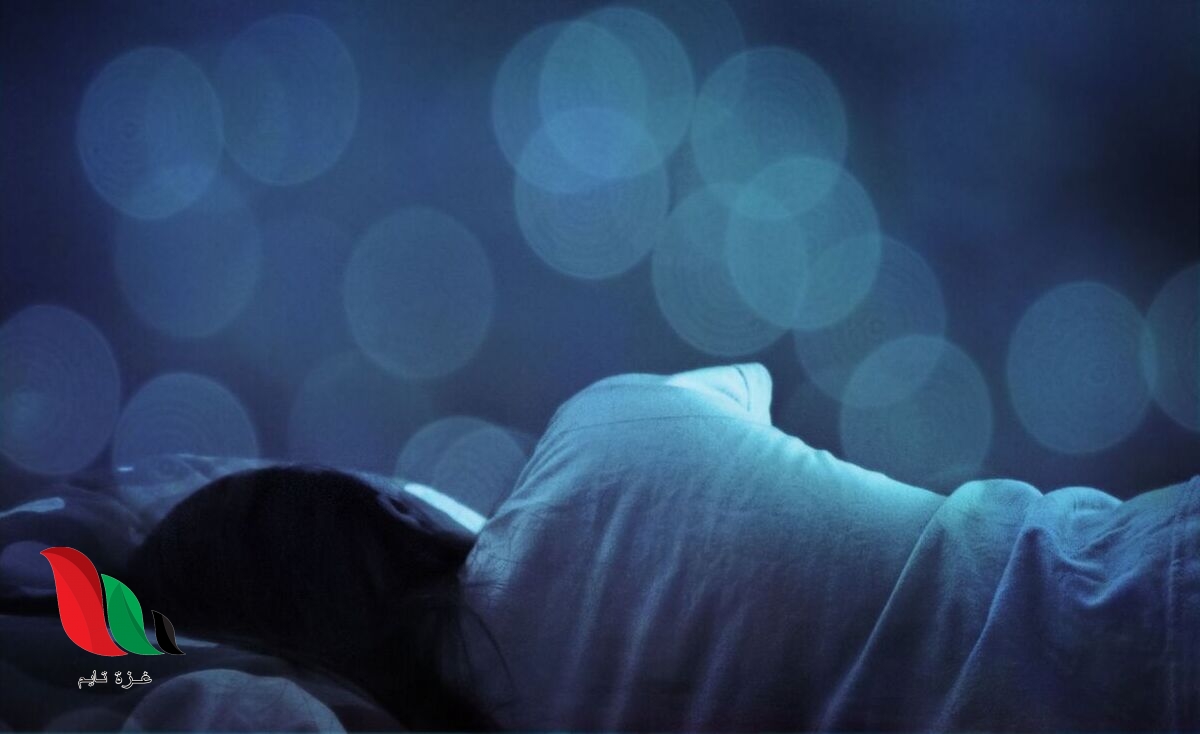 تفسير رؤية الميت في المنام وهو حي صامت لابن سيرين