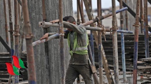 في يوم العمال العالمي.. أكثر من 300 ألف عامل معطل عن العمل في غزة