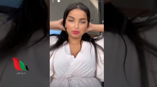 ام شامبو على البحر تلبس المايوه عبر تويتر