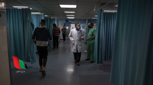 فريق طبي يجري عملية ضخمة لمريضة في غزة