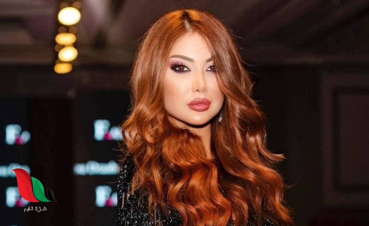 دانا جبر تنهار في عزاء والدتها وزملائها الفنانين يواسونها (فيديو)