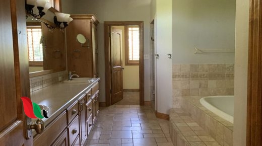 مقطع البنت والولد في الحمام يتصدر التيك توك