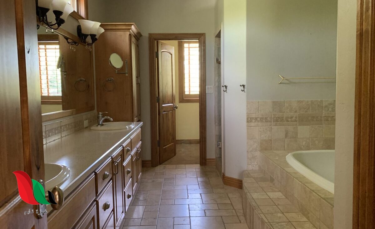 مقطع البنت والولد في الحمام يتصدر التيك توك