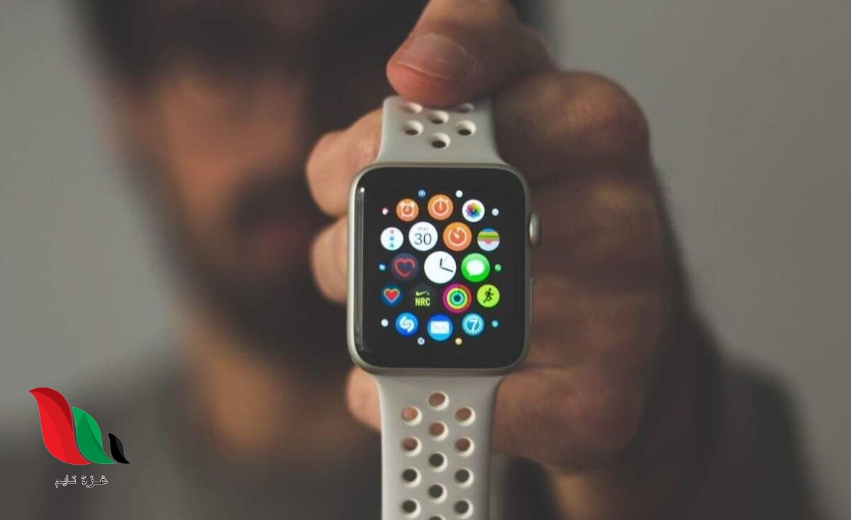 براءة اختراع جديدة.. آبل تخطط لتزويد ساعتها الذكية بكاميرا