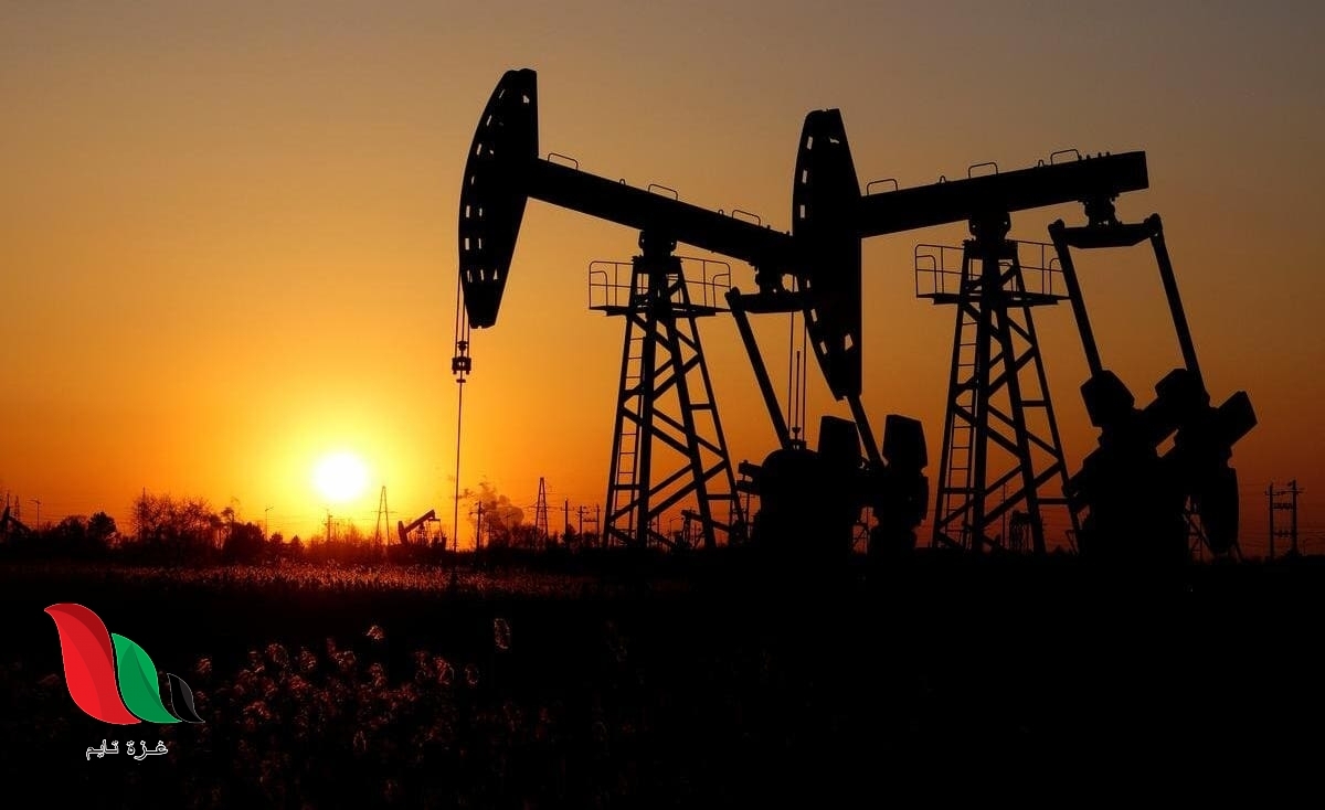 تراجع سعر النفط 2 بالمائة وسط مخاوف بشأن الطلب