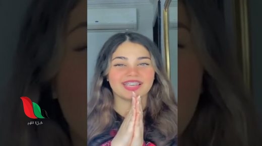 مايا بخش تعرض جسدها وتتصدر مواقع التواصل