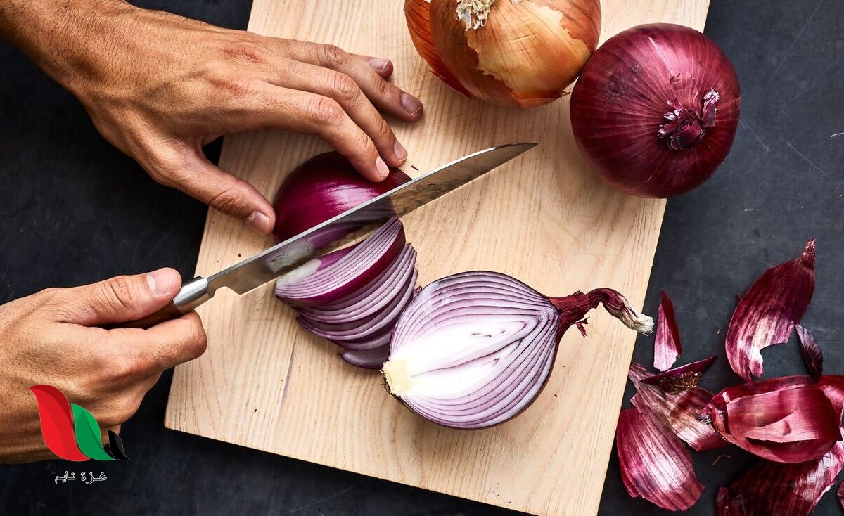 دراسة تكشف عن فائدة غير متوقعة للبصل