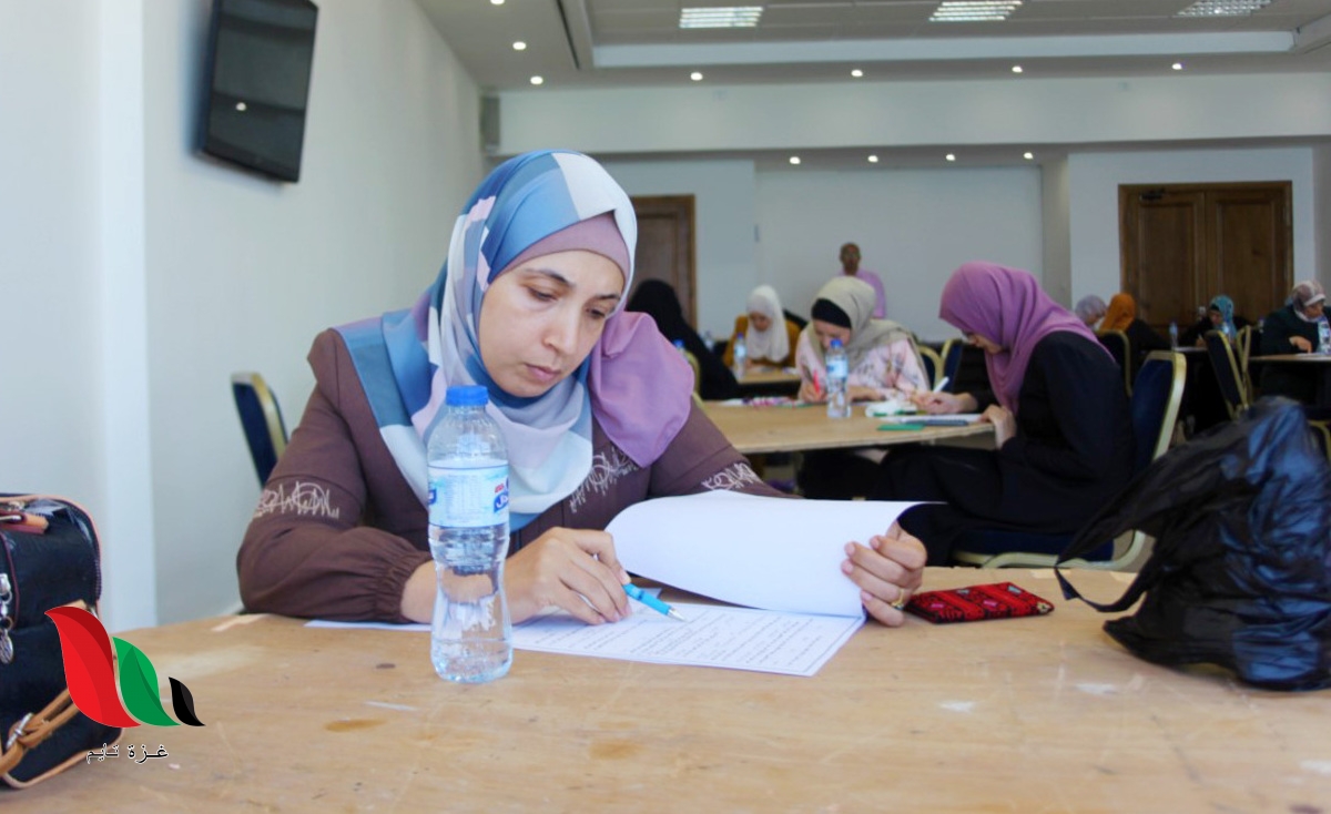 الوفد الكويتي يبدأ إجراءات التعاقد مع معلمين من غزة
