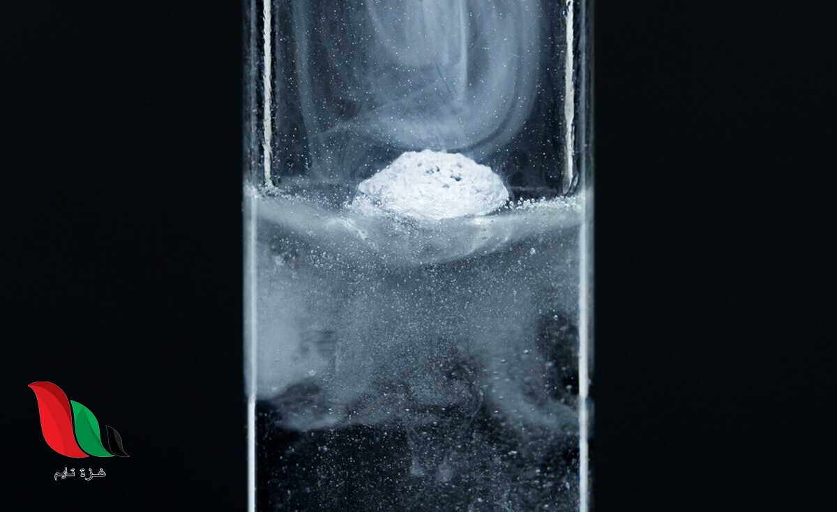 يطلق على المادة الصلبة والسائلة لفظ الموائع