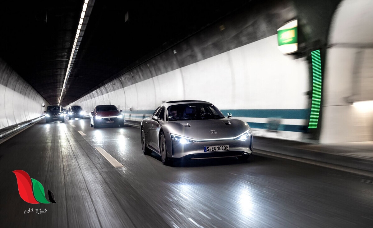 الشكل أدناه يمثل علاقة خطية متناسبة بين عدد الكيلومترات التي تقطعها السيارة