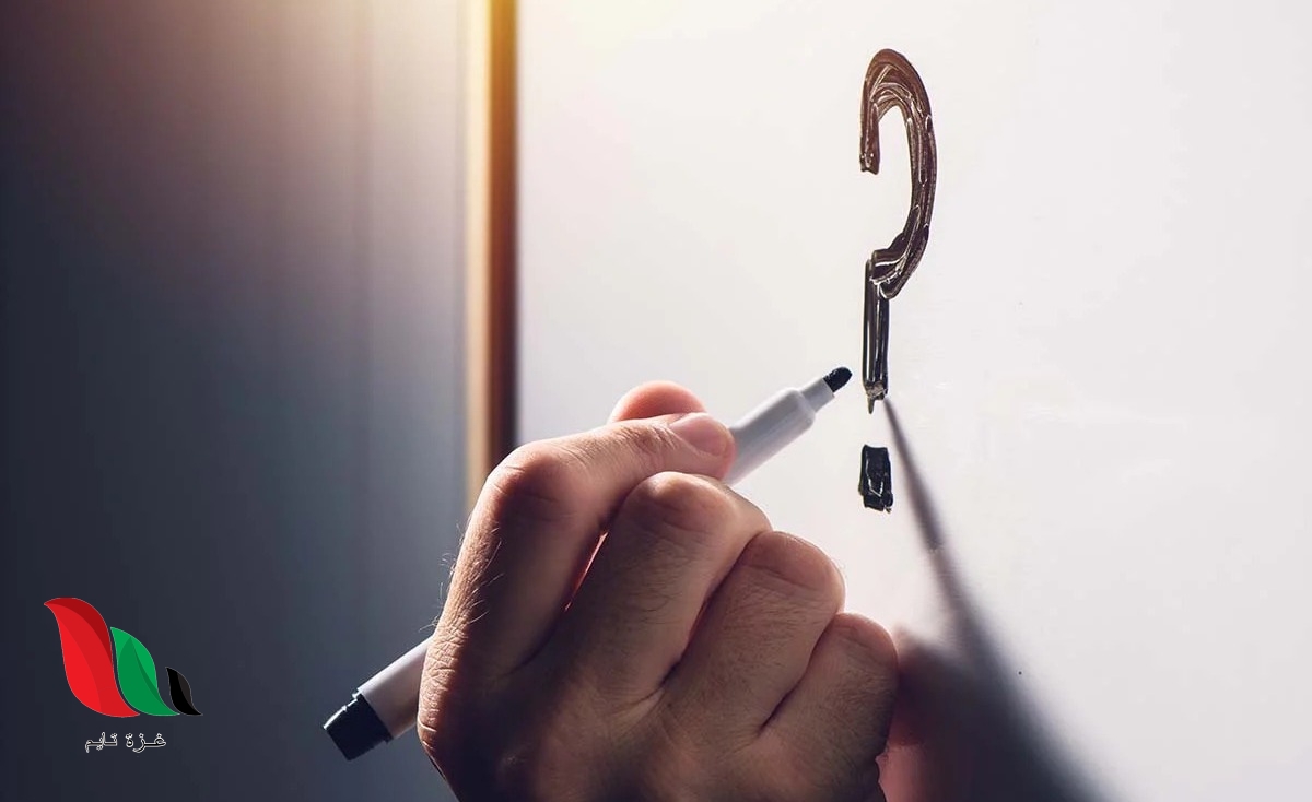 القضاة يدافعون عن الحق. ما نوع الجملة السابقة ؟