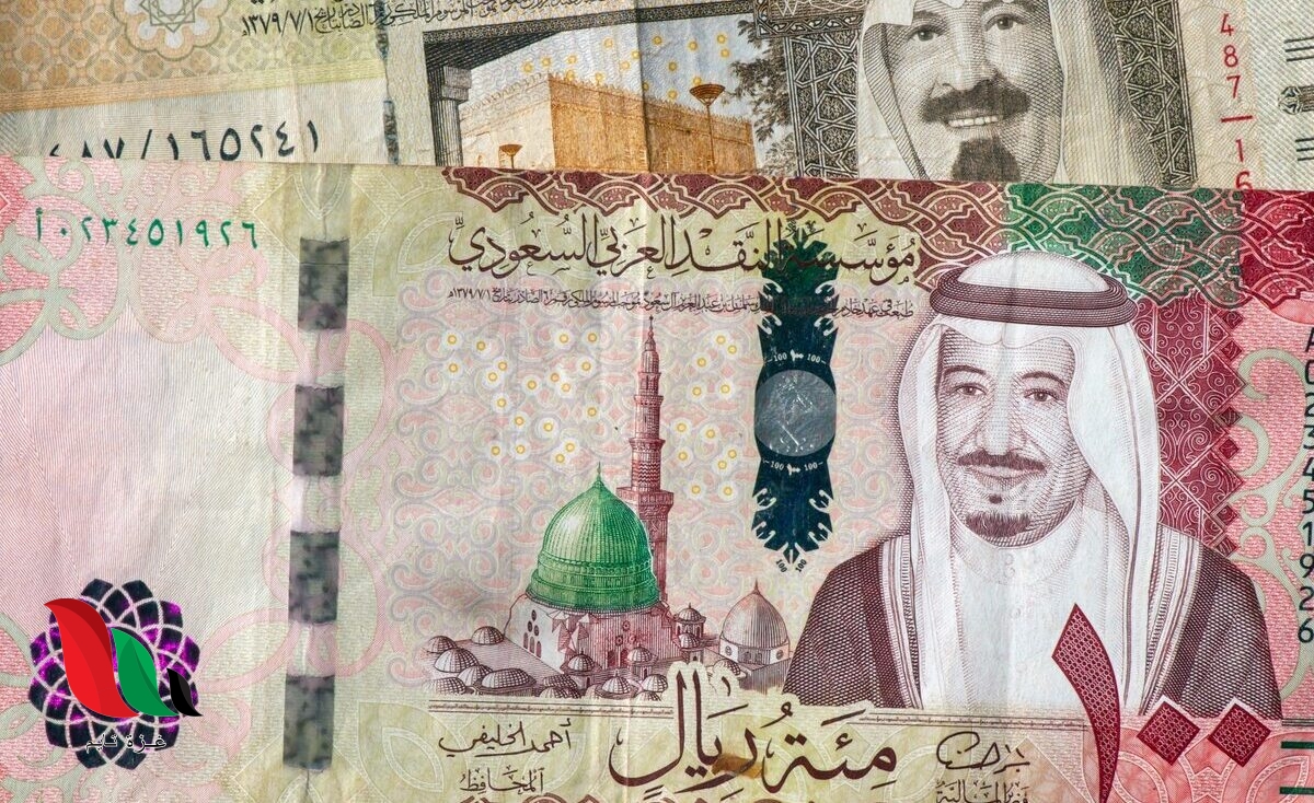 كم مجموعة من الأوراق النقدية قيمتها ١٠٠ ريال يمكن تكوينها من الأوراق النقدية الآتية؟