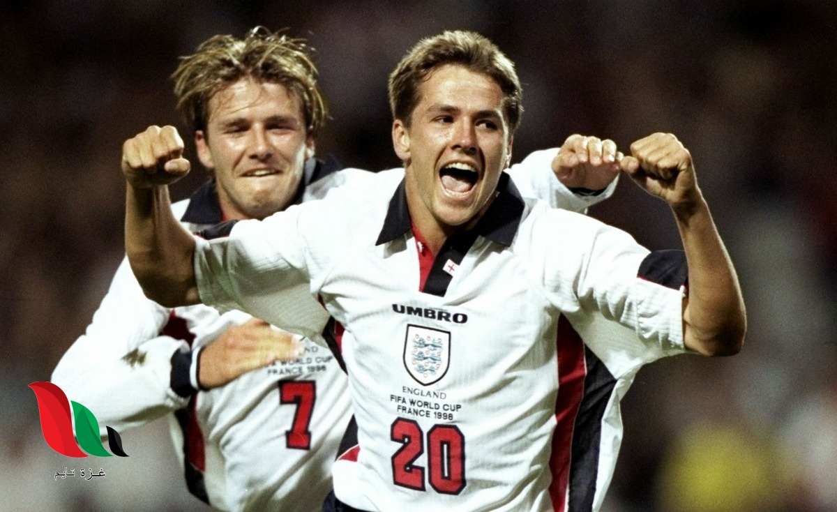 في اي نسخة من بطولات كأس العالم بدأ اللاعبين بارتداء قمصان تحمل اسم عائلاتهم من الخلف