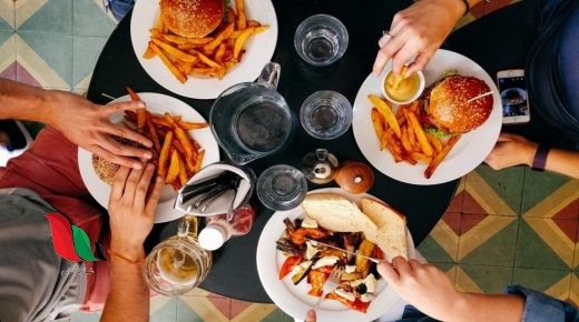 من العادات الغذائية الجيدة تناول الوجبات السريعة نهاية الاسبوع صواب خطأ