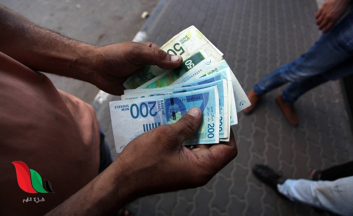 صندوق وقفة عز ينشر كشف اسماء المستفيدين من 700 شيكل خلال ايام