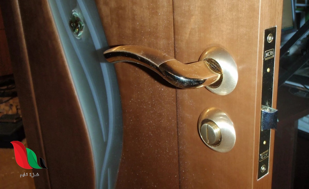 مقطع الي انتشر في تويتر سكر الباب أنت لا تفتحه