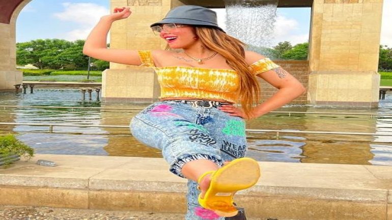 الحساب الرسمي لهدير عبد الرازق على إنستغرام