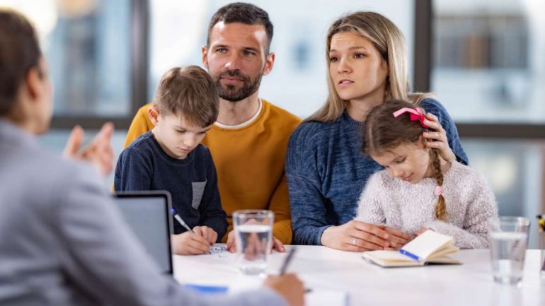 من مراكز الرعاية الإجتماعية مركز الإرشاد الأسري . صواب خطأ