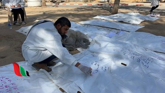 "الجثامين المتحللة".. كارثة صحية "خطيرة" تواجه النازحين في غزة