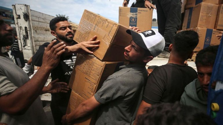 جيش الاحتلال يوافق على تولي مسؤولية توزيع المساعدات في غزة