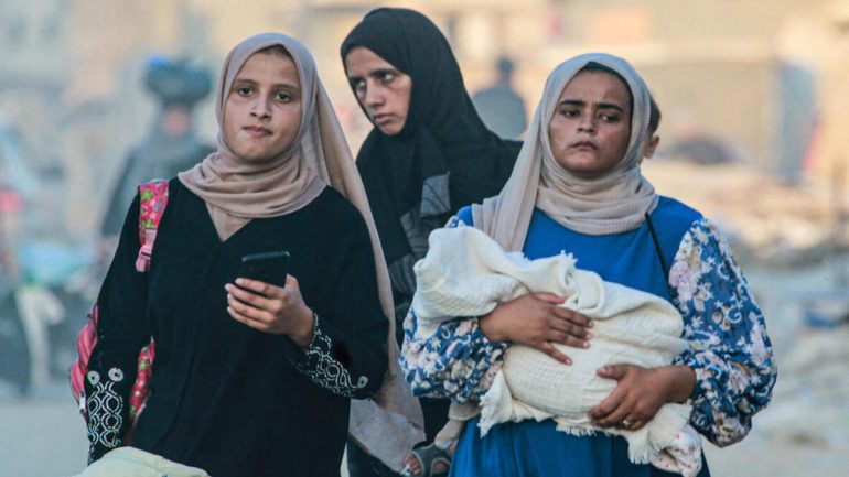 في “يومهن العالمي”.. نساء غزة بين أنقاض الحرب ومعركة البقاء