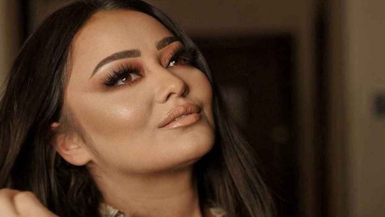 هل هي مسلمة ؟ ديانة الفنانة راندا البحيري