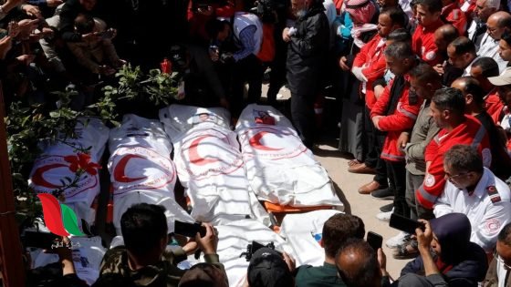 فيديو يوثّق لحظة قتل جيش الاحتلال 15 مسعفًا في غزة