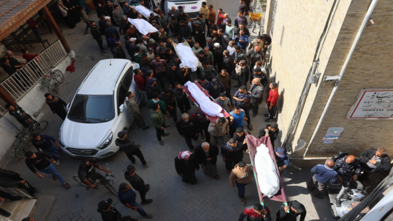 غزة | تفاقم حصيلة ضحايا العدوان على غزة إلى 57,680 شهيداً