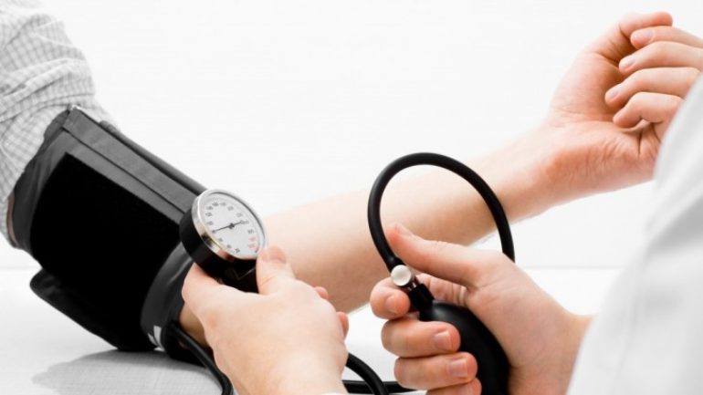 دراسة حديثة تكشف: التغيرات الهرمونية سبب خفي وراء ارتفاع ضغط الدم