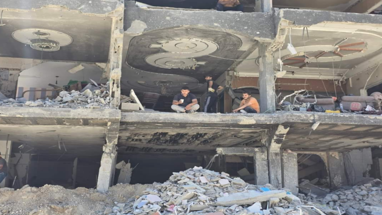 إلى أين يتجه التصعيد؟ غزة في مرمى القصف والضفة على خط النار