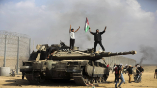 مسؤولان من حماس يعلنان عن توقف مفاوضات الهدنة مع إسرائيل
	