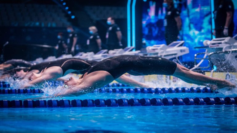 أفضل السباحين في العالم: أساطير الماء الذين لا يُنسون