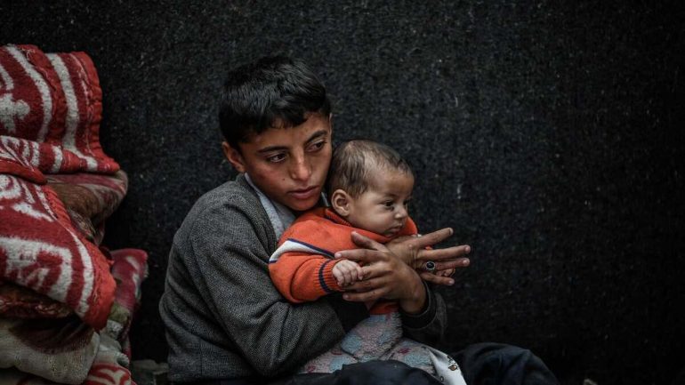 غالبيتهم أطفال.. ارتفاع حصيلة وفيات الجوع في غزة إلى 235