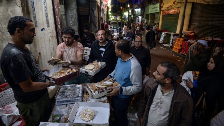 موعد المولد النبوي 2025 في مصر: يوم روحاني وعطلة وطنية