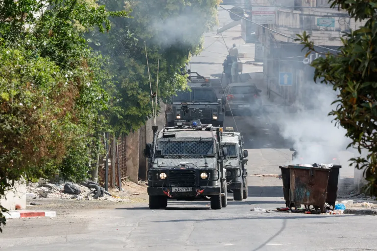 إصابة 6 فلسطينيين في اعتداءات نفذها مستوطنون بـ رام الله والخليل
