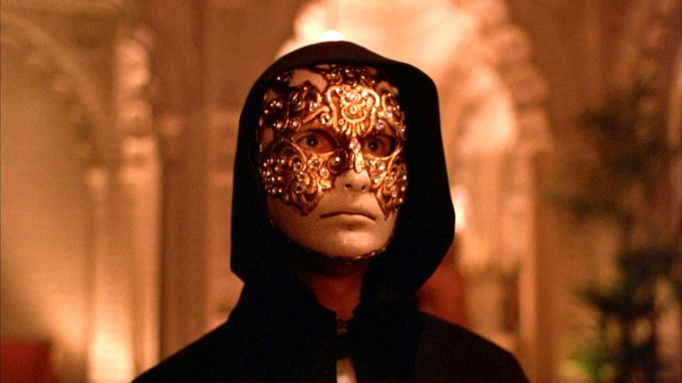 شاهد فيلم eyes wide shut مترجم عربي تليجرام
