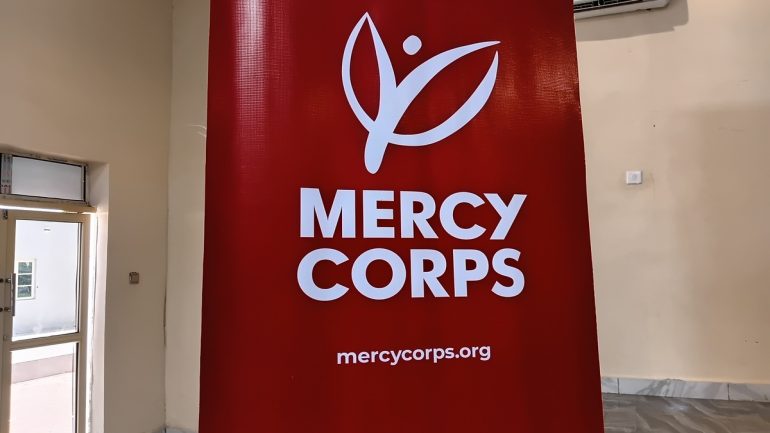 براتب 5000 شيكل.. “ميرسي كور” تعلن عن وظيفة في غزة