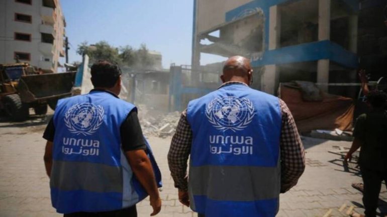الأونروا تستغني عن 571 موظفاً محلياً بغزة بسبب أزمة مالية حادة