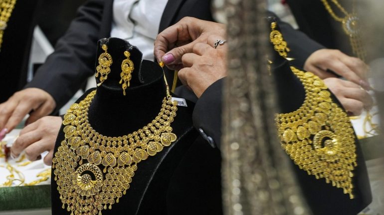 هل سينخفض سعر الذهب في عام 2026